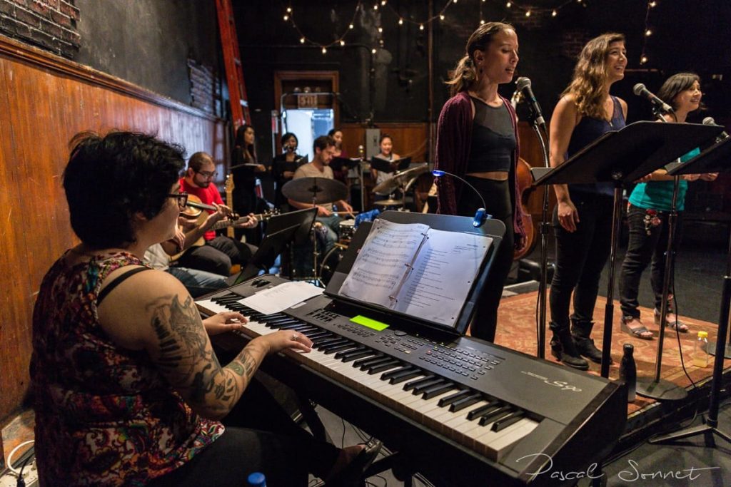 Lena Gabrielle on keyboards